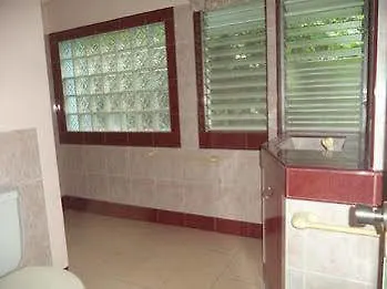 Hotell High Steps 2*